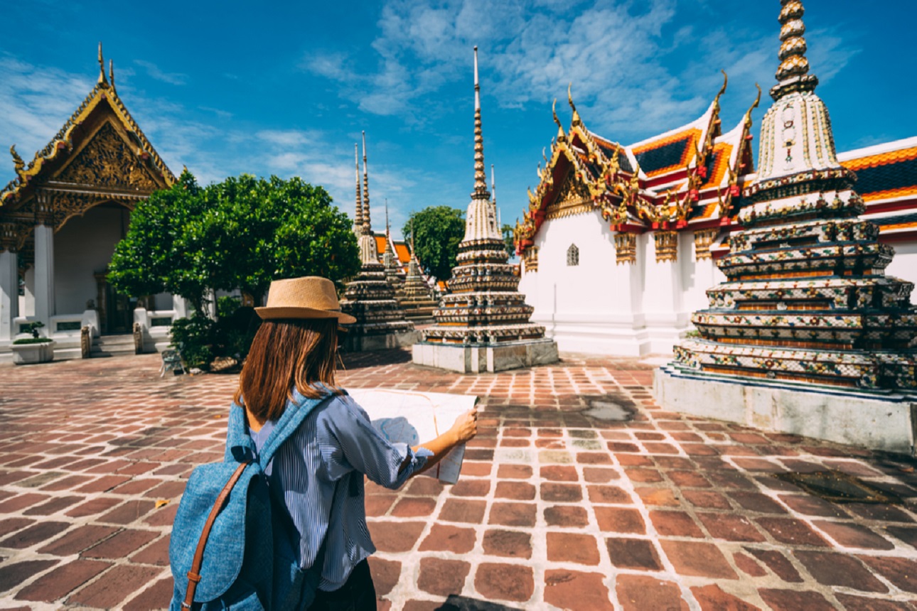 Wat Pho and Wat Arun Guided Walking Tour in Bangkok - Photo 1 of 7