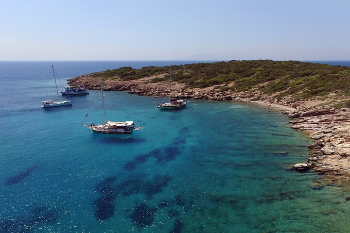 Bodrum Lazy Day Boat Trip with Lunch and Hotel Transfer - Photo 1 of 5