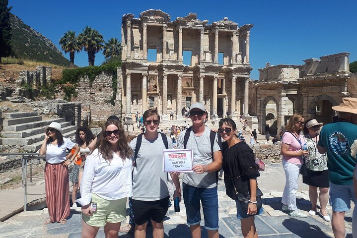 ephesus tours from kusadasi 
 ephesus tour from kusadasi 
ephesus ruins
ephesus shore excursions

 kusadasi private ephesus tours Etkin 
 ephesus tours cruise ship shore excursions 
tou