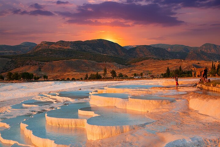 Sunset in Pamukkale 