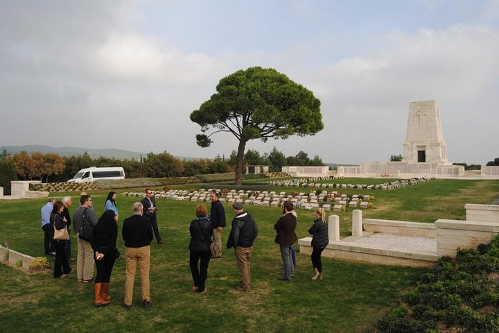 Tour Group at Lone Pine Cemetery