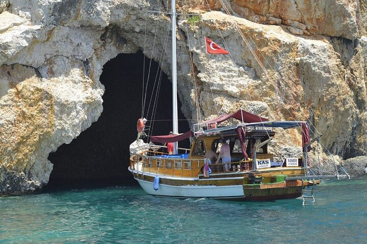 Half-Day Boat Tour to Antalya Waterfalls - Photo 1 of 7