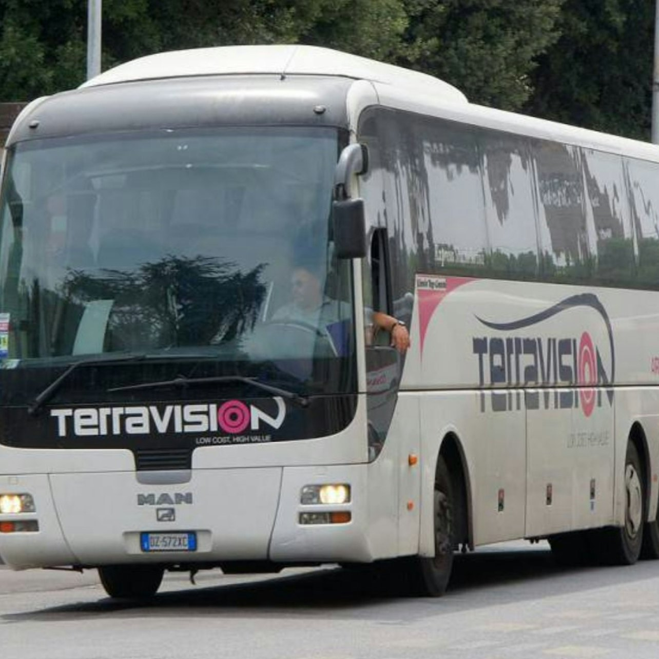 Istanbul: Bus Transfer to/From Istanbul Airport (SAW) and City - Photo 1 of 8