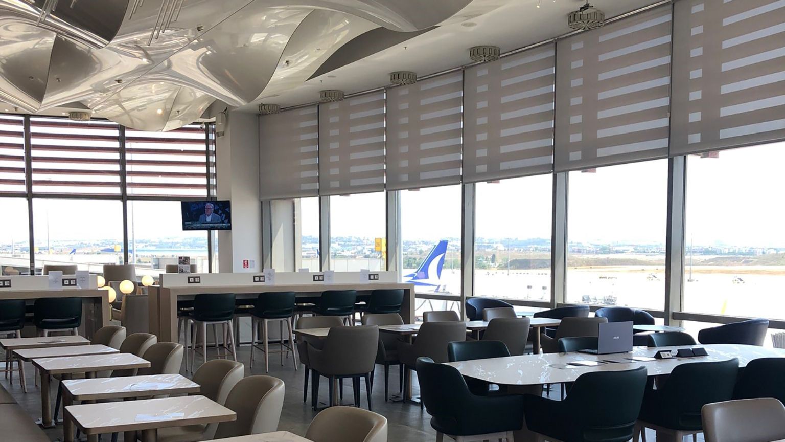 Istanbul Sabiha Gökçen International Airport (SAW): Plaza Premium Lounge - Photo 1 of 10