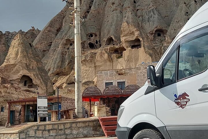 One way Transfer from Nevşehir Airport to Cappadocia Hotels - Photo 1 of 10