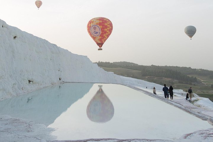 Pamukkale hot air balloon ride