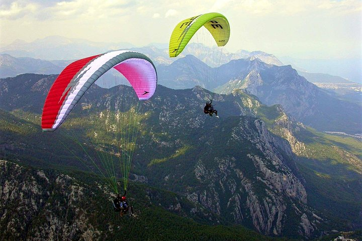 Paragliding on Tahtali mountain from Antalya - Photo 1 of 7