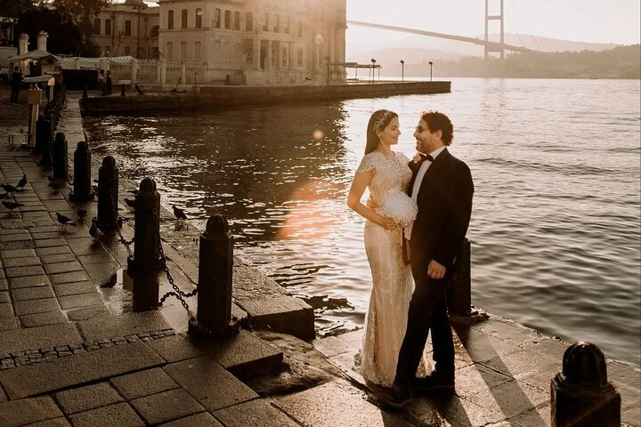 Private Romantic Photoshoot at Ortaköy Mosque in Istanbul - Photo 1 of 4