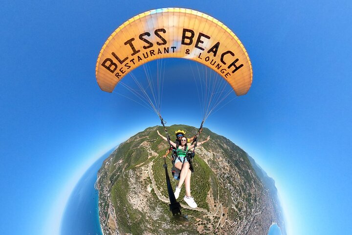 Tandem Paragliding in Alanya, Antalya Turkey with a Licensed Guide - Photo 1 of 16