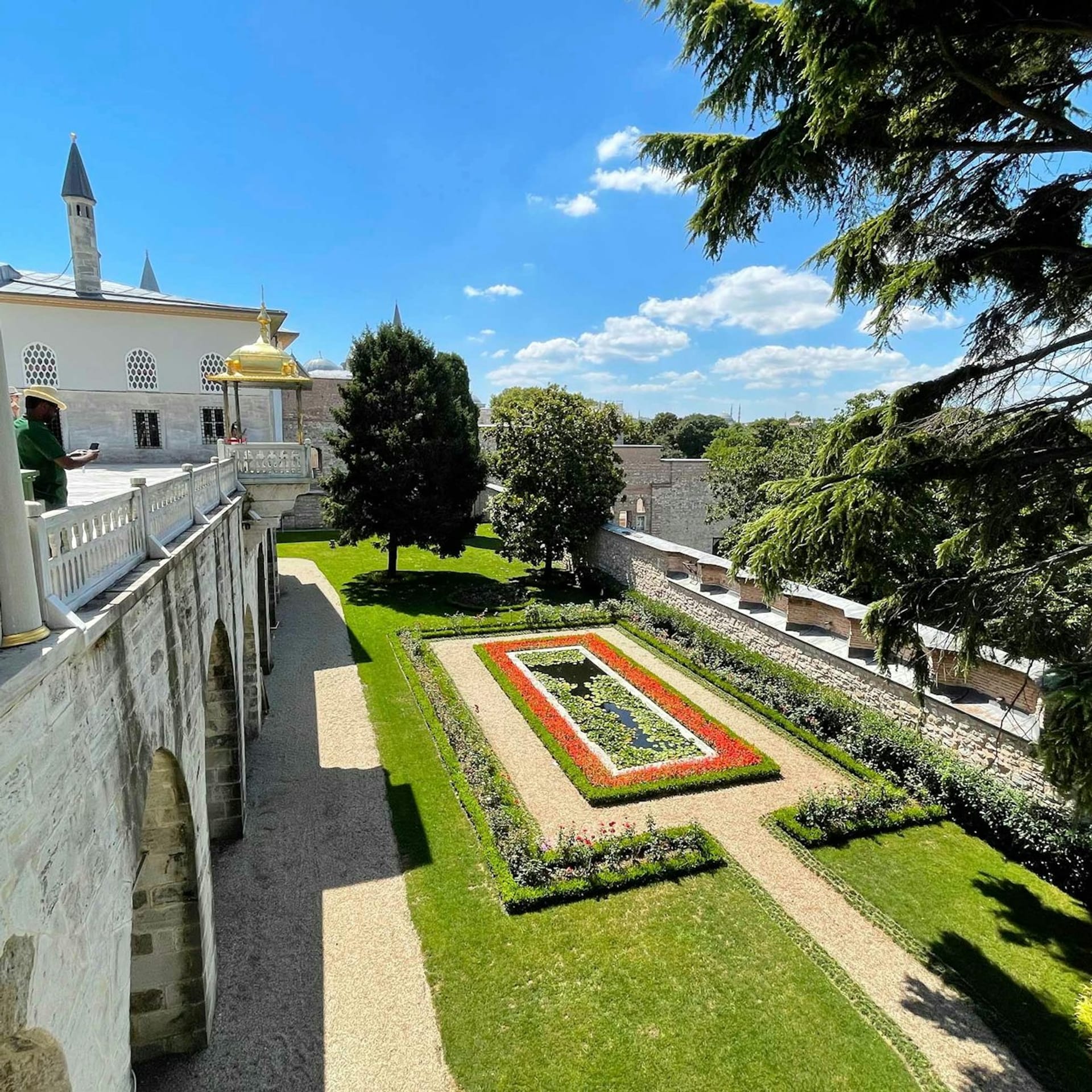 Topkapi Palace & Harem Museums: Skip-the-Line Entry & Audio Guide in  Istanbul | Pelago