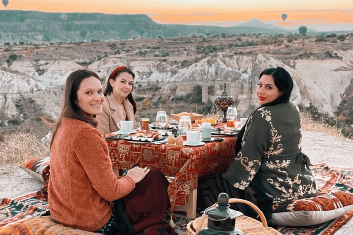 Watch Cappadocia Balloon Flights with Breakfast - Photo 1 of 5