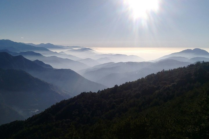 Day 2: View Taiwan's majestic Central Mountain Range on the way to Sun Moon Lake