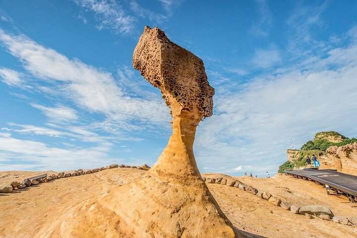 Queen's Head (Yehliu Geopark)