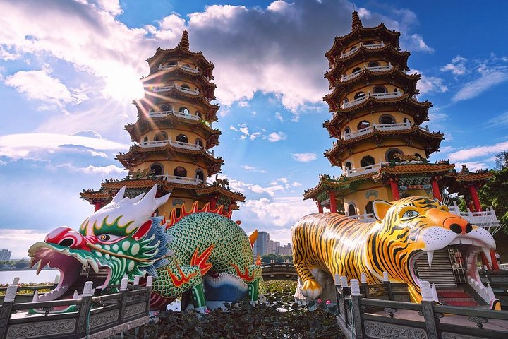 The Dragon and Tiger Pagodas, Kaohsiung City