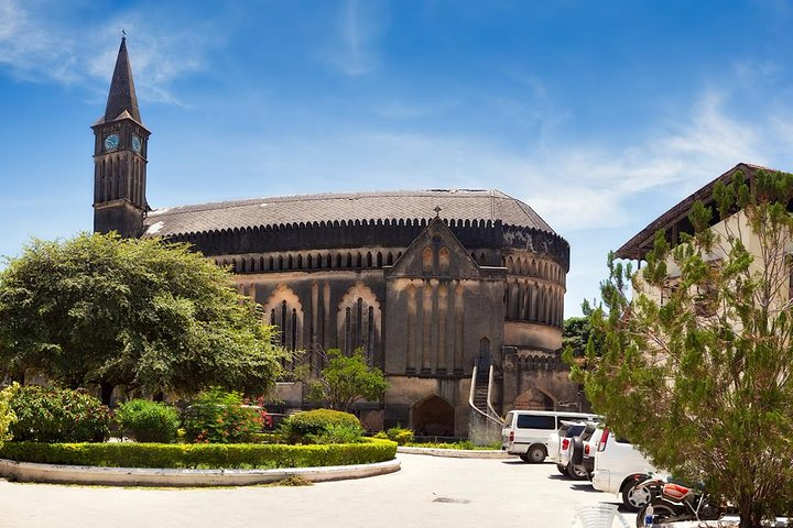 Spice and Stone Town Tour in Zanzibar