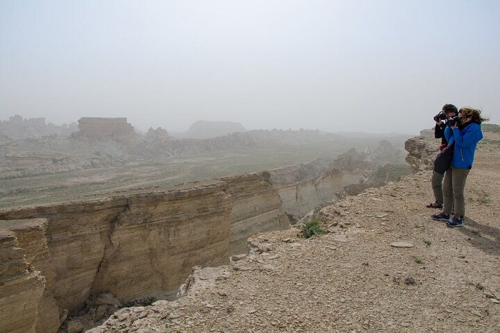 2-Day Private 4WD Tour Muynak, Aral Sea & Usturt Plateau Nukus Uzbekistan - Photo 1 of 12