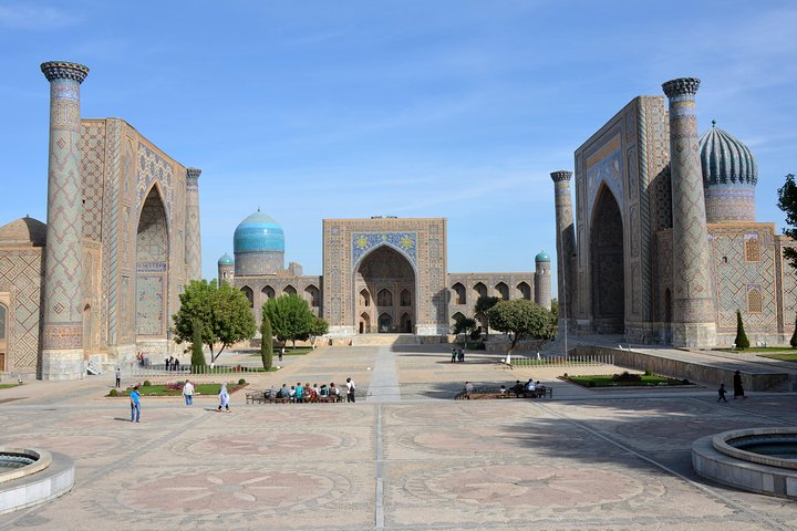 Guide / excursion service in Samarkand - Photo 1 of 4