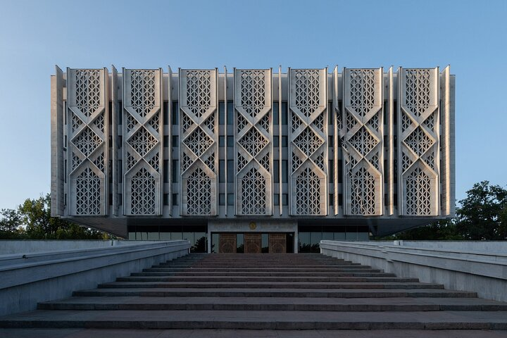 Tashkent Soviet Architecture (Modernism) and Subway station tour. - Photo 1 of 7