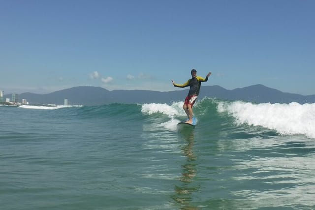 1 Hour Taster Surf Lesson at My Khe Beach - Photo 1 of 5