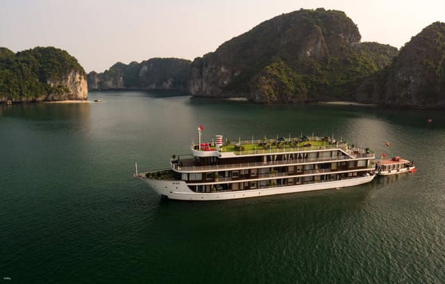 2d1n-3d2n-la-casta-regal-cruise-lan-ha-bay-tour-for-non-vietnamese-travelers-ha-long_1