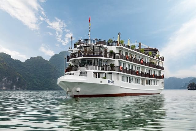 2d1n-luxurious-5-star-cruise-on-halong-bay_1