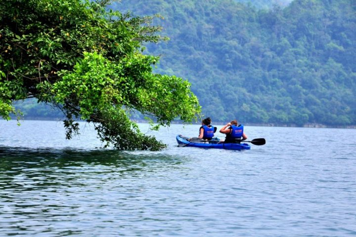 Kayaking on Ba Be Lake