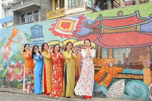 Ao Dai Rental in Hanoi - Photo 1 of 14