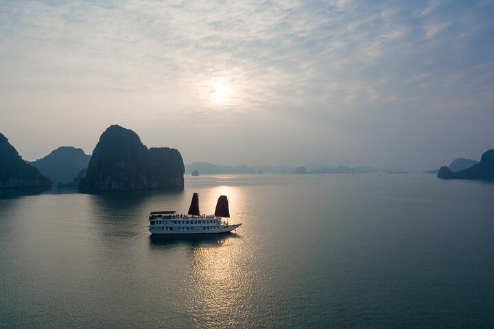 Bai Tu Long Bay Cruises Peaceful and Cozy Group Boat 2D1N - Photo 1 of 14