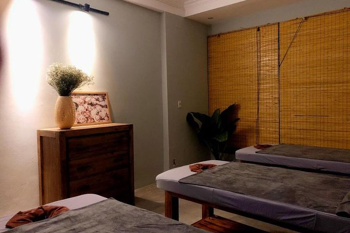 Body Massage With Sauna - Photo 1 of 4