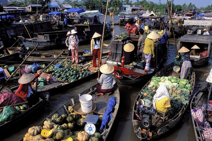 market on the river