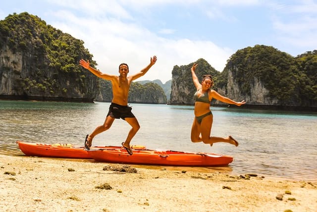 kayak in Lan ha bay