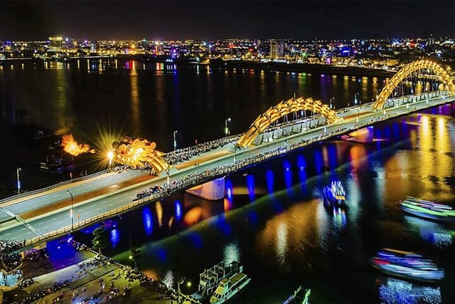 da-nang-by-night-by-motorbike_1