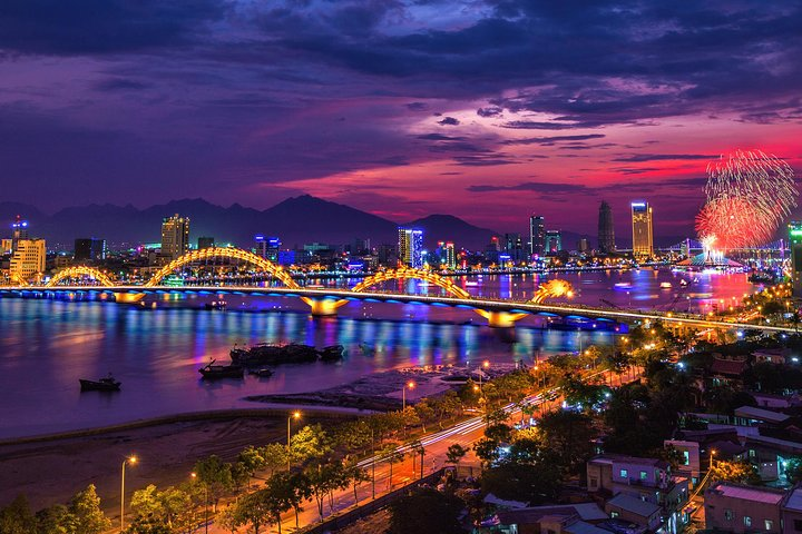 Da Nang by night