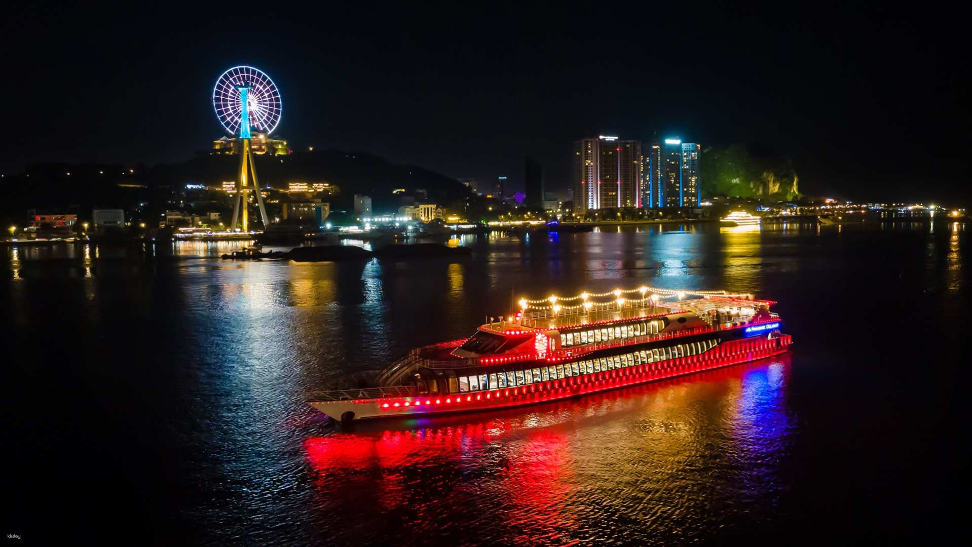 Day and Dinner Cruise: Paradise Delight Dining Cruise | Ha Long Bay Vietnam - Photo 1 of 9