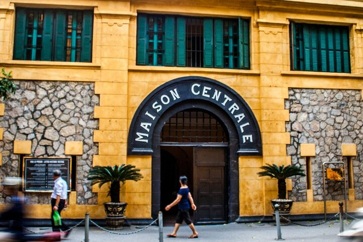 Hoa Lo Prison