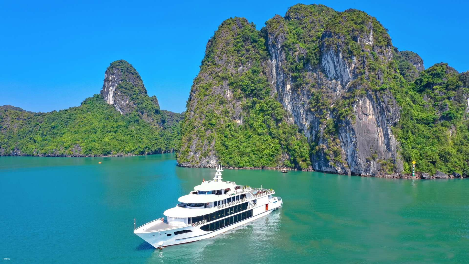 Discover Ha Long Bay In One Day With Sea Octopus Cruise (For non-Vietnamese Travelers) - Photo 1 of 9