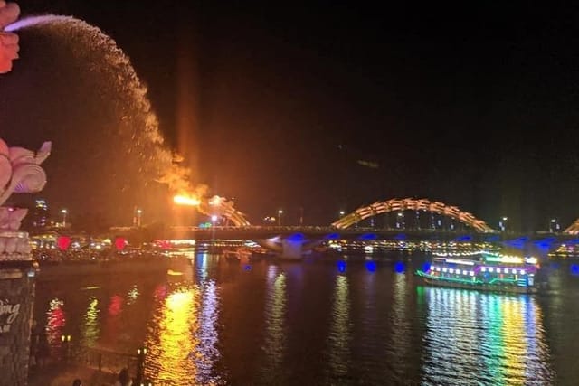 dragon-bridge-fire-water-show-marble-mountains-lady-buddha-statue_1