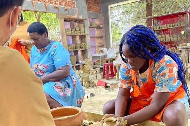 experience-making-pottery-with-craftsmen-in-thanh-ha_1