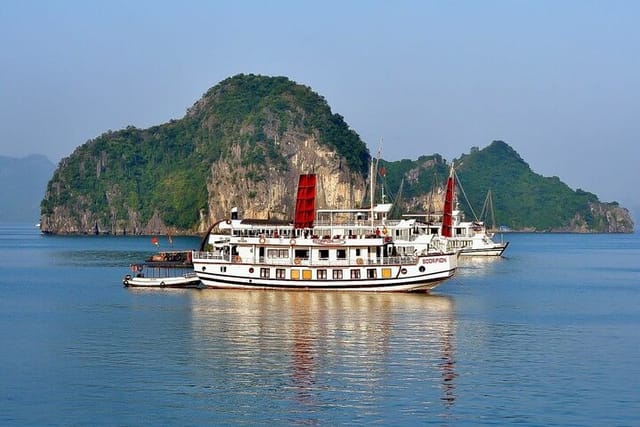 From Hanoi: Ha Long Bay Full Day Kayaking & Swimming with Seafood Lunch - Photo 1 of 13