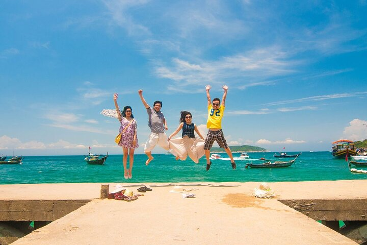 Cham Island Snorkeling and Hoi An Ancient Town Tour 