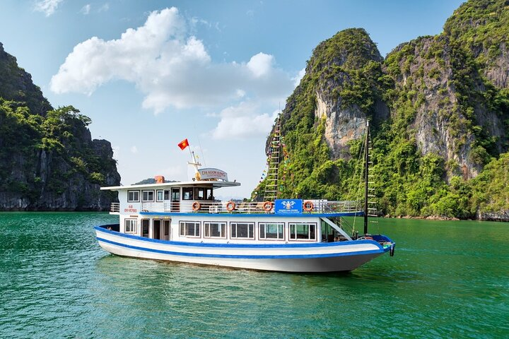 Halong Bay Deluxe Day Tour