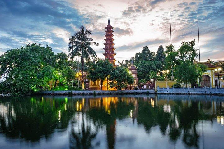 Hanoi Highlight Half Day (Mausoleum - One Pillar Pagoda - Temple of Literature) - Photo 1 of 3