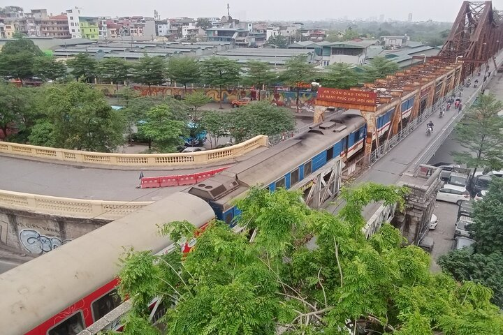 Hanoi Train Street Tour - Photo 1 of 5