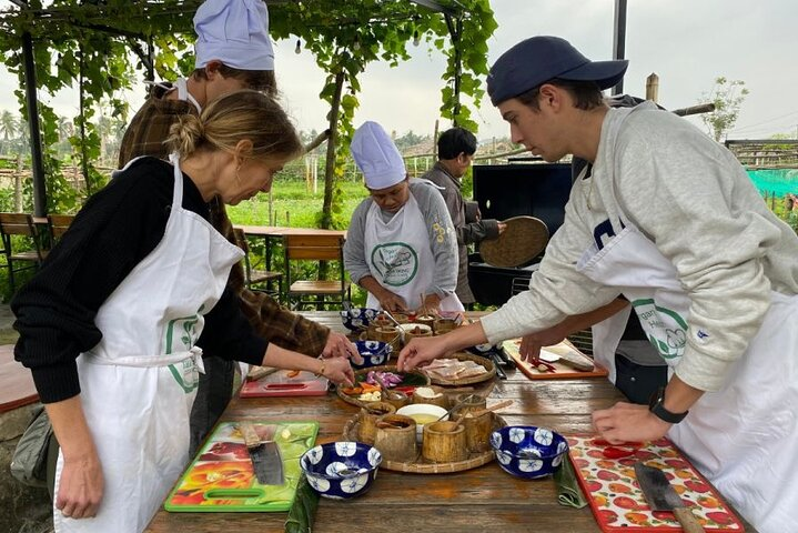 Home Cooking Class in Hue City  - Photo 1 of 10