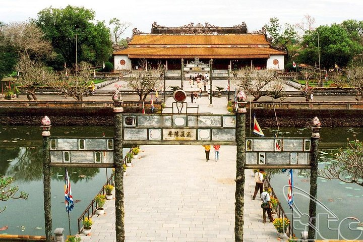 Hue in day from Chan May Harbor