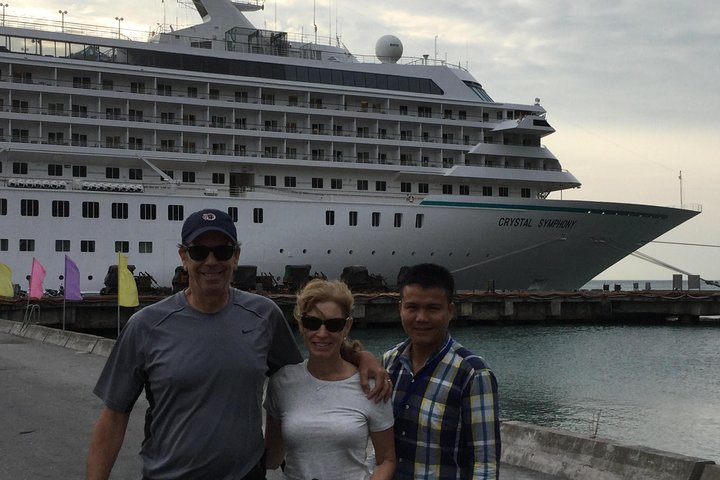 Cruise Ship at Tien Sa port