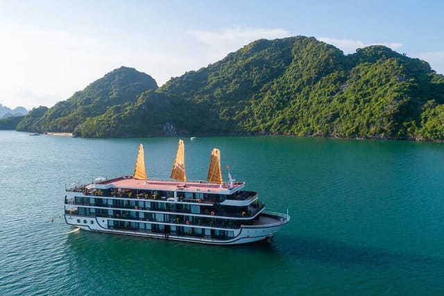 La Regina Overnight Cruise - Queen of Lan Ha Bay - 2 day/1 night