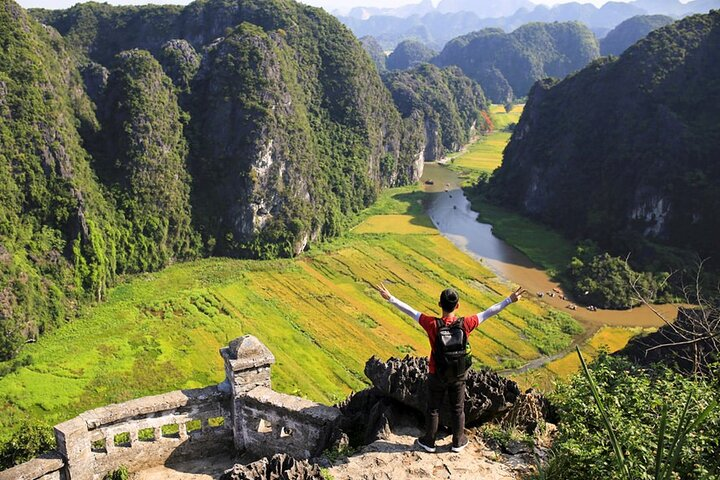 Ninh Binh 2D1N: Hoa Lu - Trang An - Mua Cave & Bich Dong - Thai Vi - Bird Farm  - Photo 1 of 13