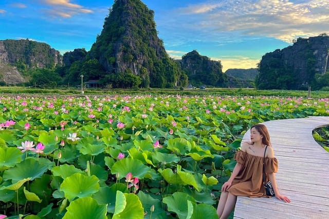 Ninh Binh Full-Day Tour from Hanoi to Hoa Lu, Tam Coc & Mua Cave Via Boat & Bike