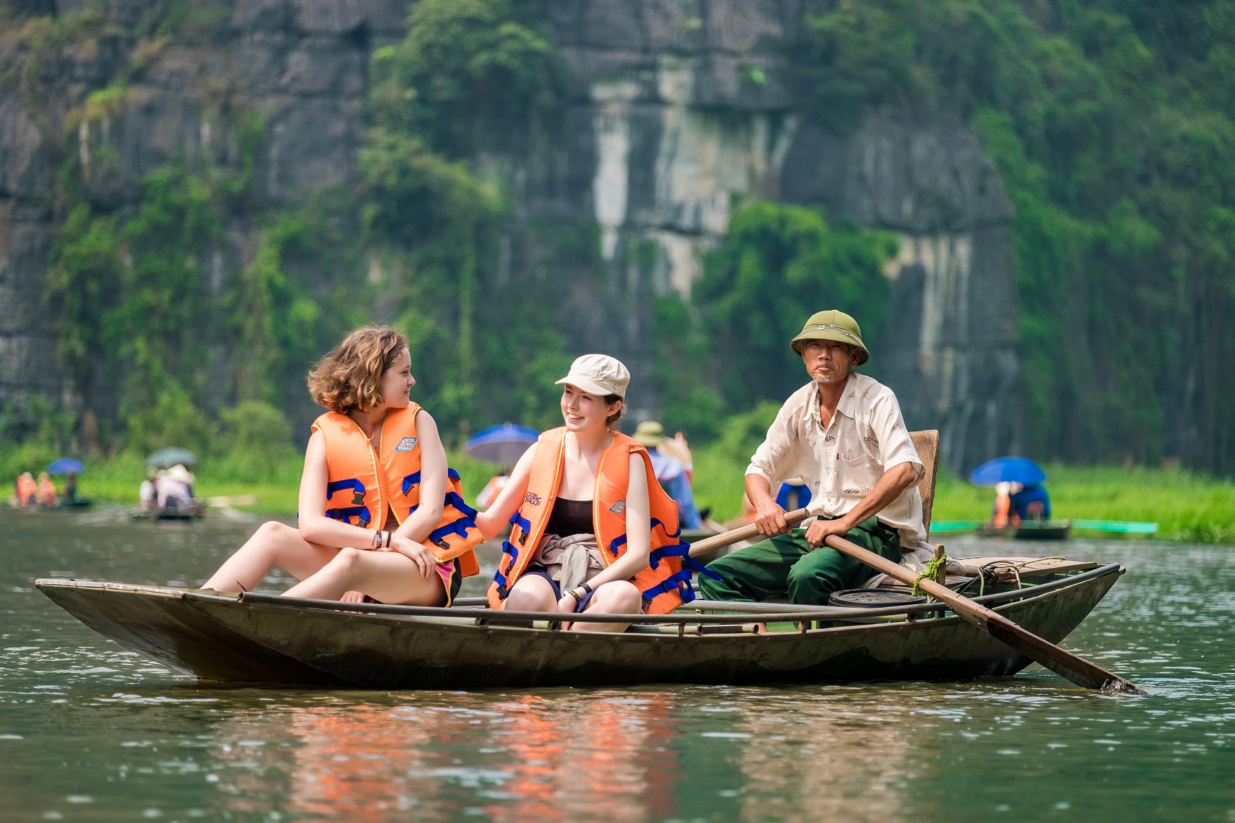 [5% OFF] Ninh Binh Tour: Hoa Lu, Tam Coc, Mua Cave + Cycling - Photo 1 of 10